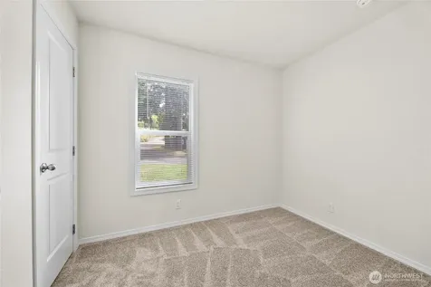 507 131st Street E Tacoma WA 98445