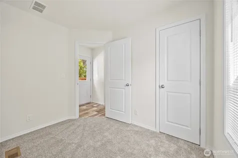 507 131st Street E Tacoma WA 98445