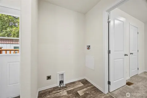 507 131st Street E Tacoma WA 98445