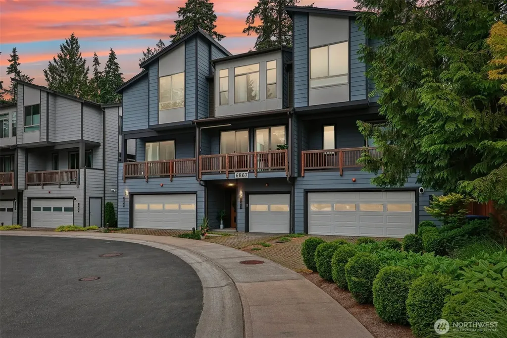 6867 NE 170th Street Kenmore WA 98028