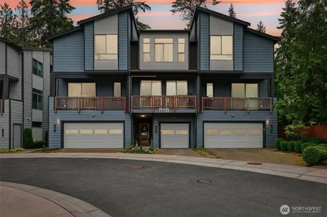 6867 NE 170th Street Kenmore WA 98028