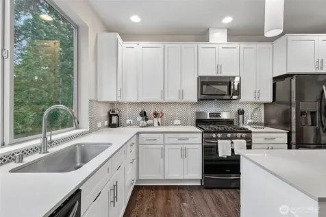 6867 NE 170th Street Kenmore WA 98028