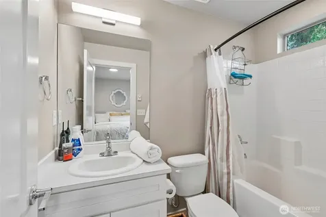 6867 NE 170th Street Kenmore WA 98028