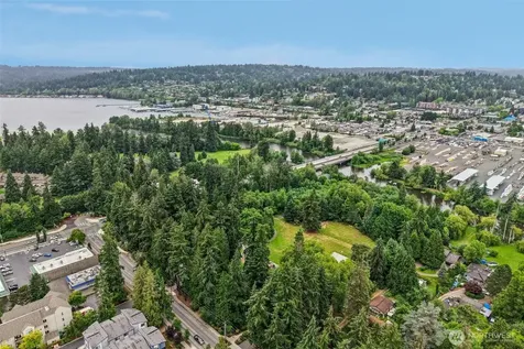 6867 NE 170th Street Kenmore WA 98028