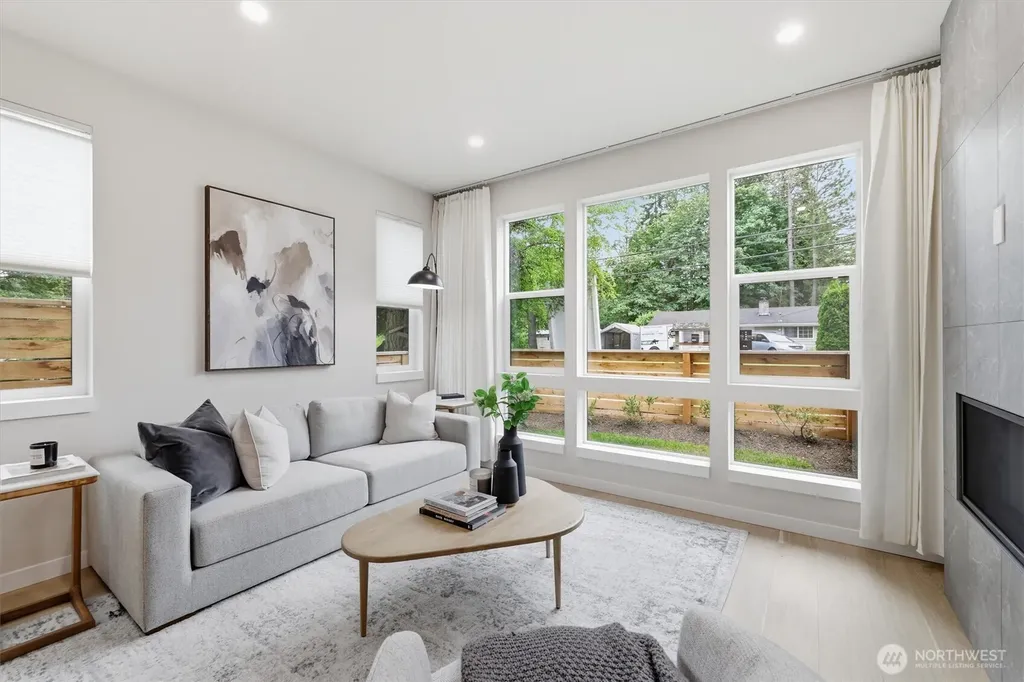 12426 NE 90th Street Kirkland WA 98033
