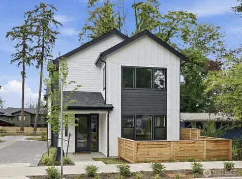 12426 NE 90th Street Kirkland WA 98033