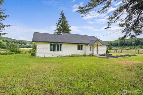 36 Lebam Road Raymond WA 98577