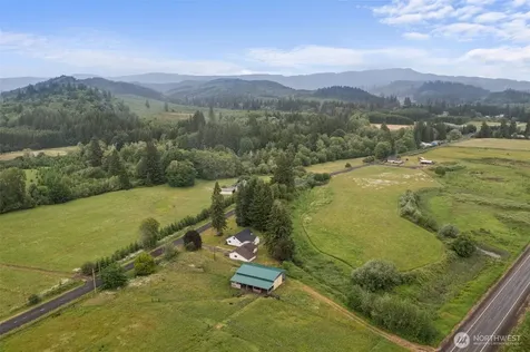 36 Lebam Road Raymond WA 98577
