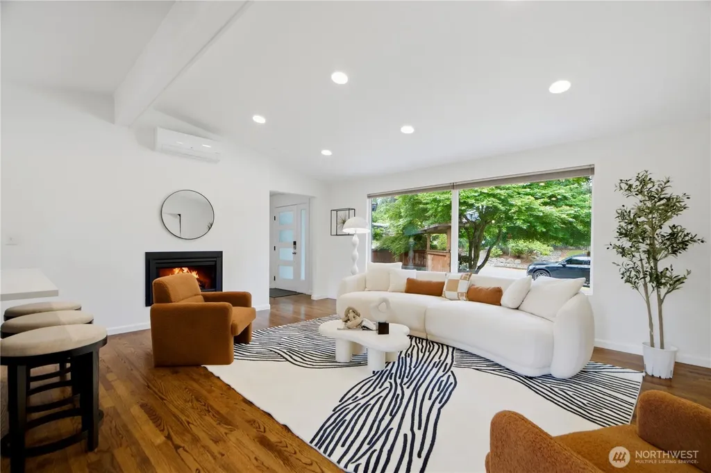 1608 151st Avenue SE Bellevue WA 98007