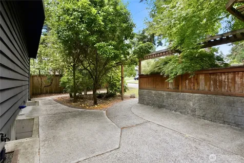 1608 151st Avenue SE Bellevue WA 98007