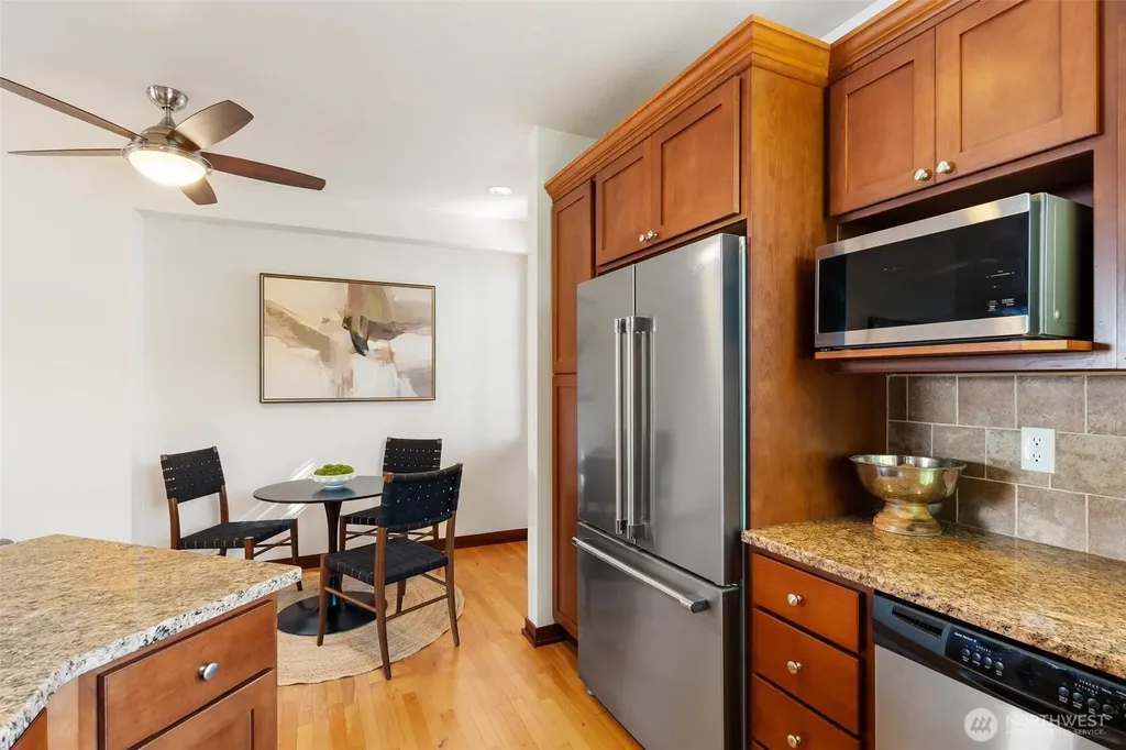 2400 W Boston Street Seattle WA 98199
