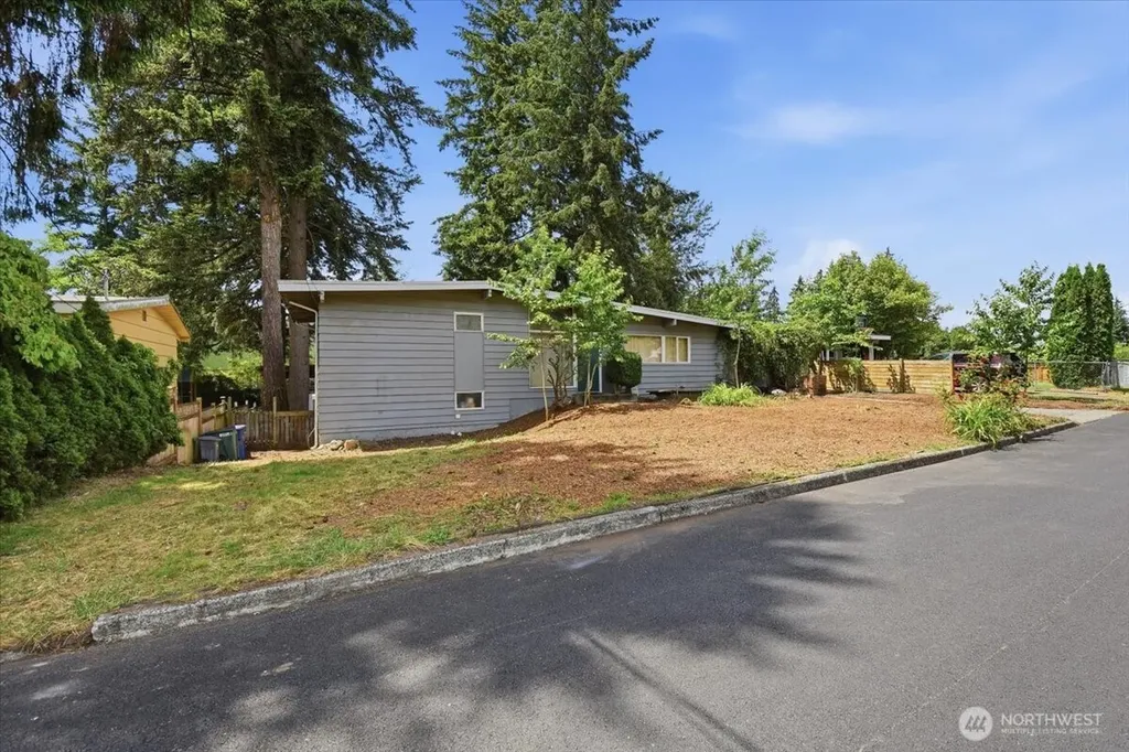 1511 143rd Avenue SE Bellevue WA 98007