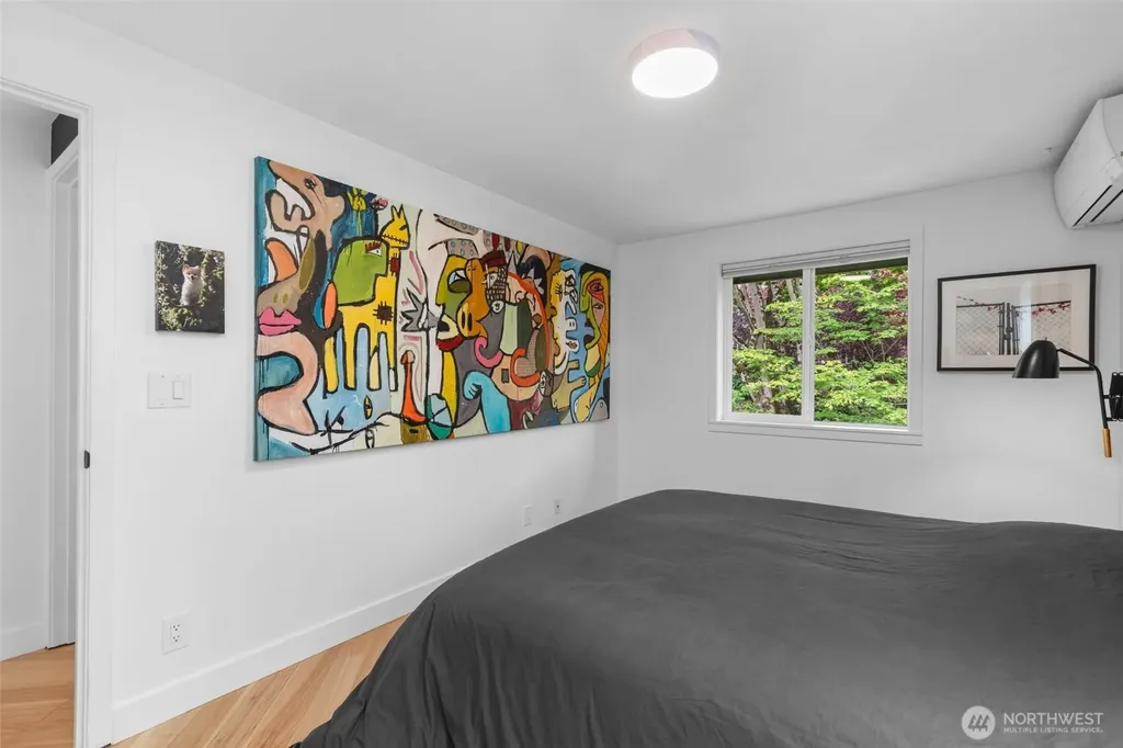 2400 E Howell Street Seattle WA 98122