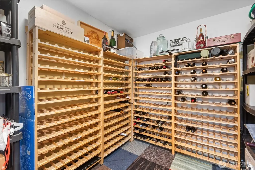 2400 E Howell Street Seattle WA 98122