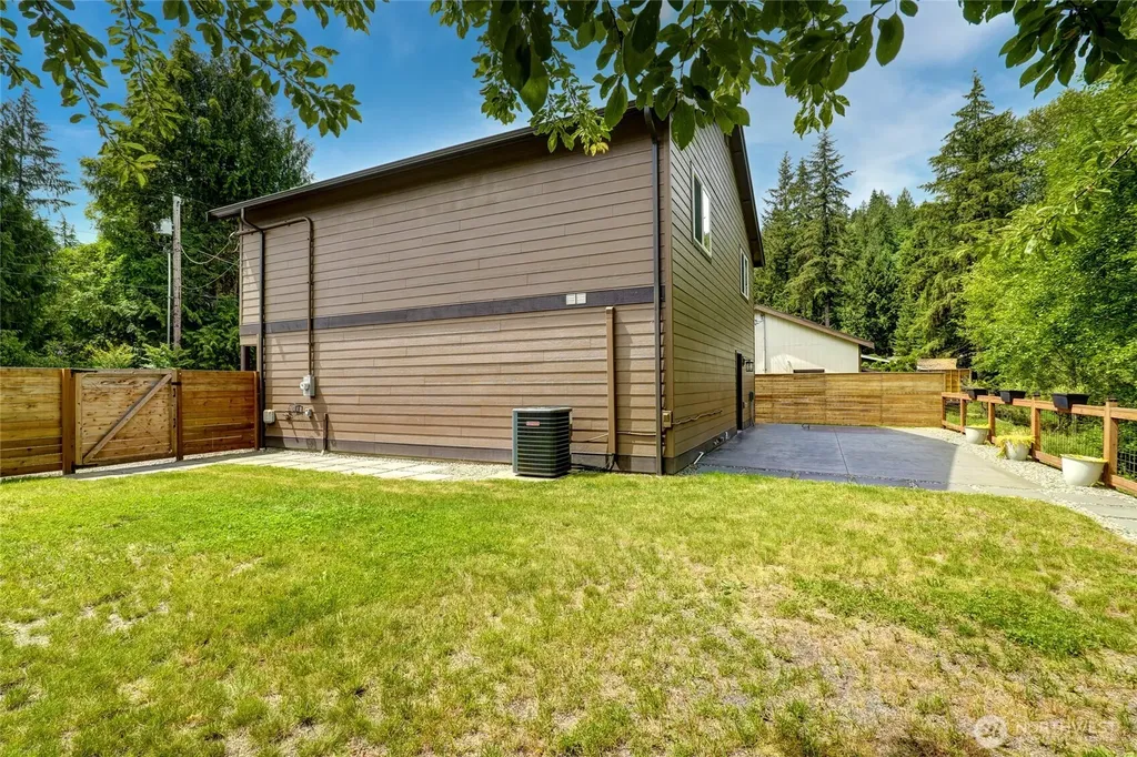 16330 Dogwood Lane Arlington WA 98223