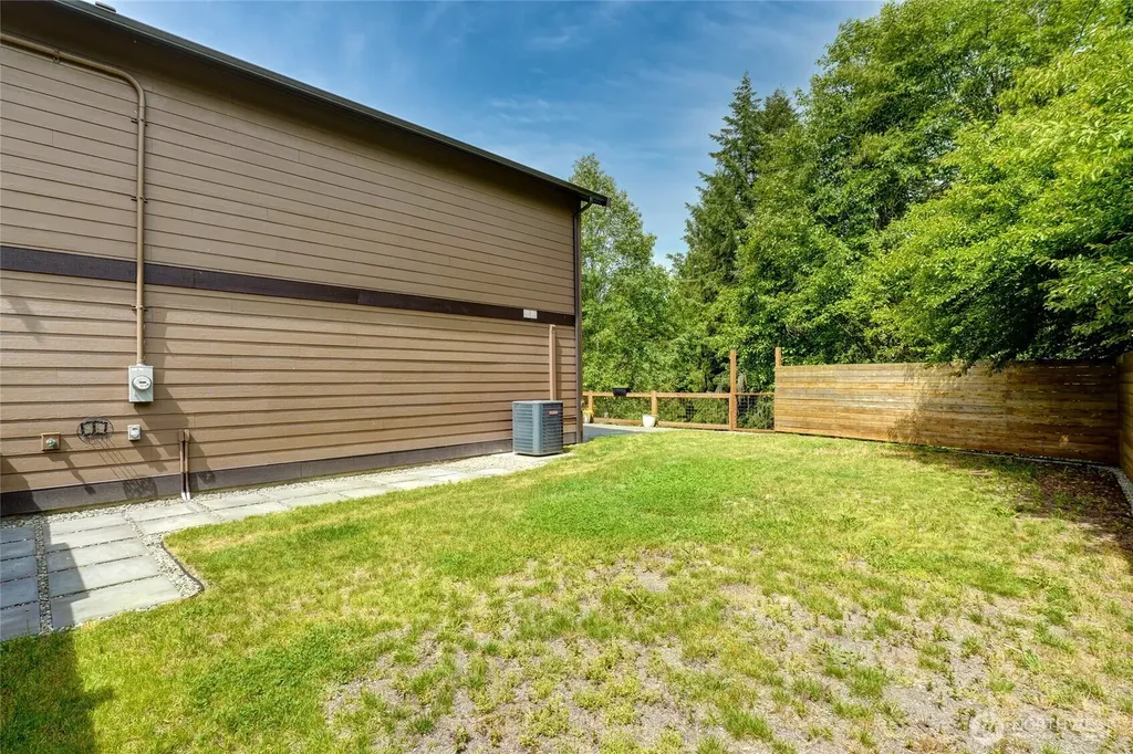 16330 Dogwood Lane Arlington WA 98223
