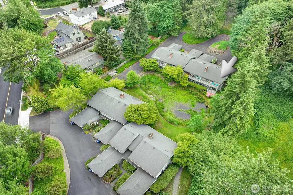 19616 61st Place NE Kenmore WA 98028