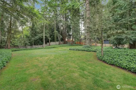 19616 61st Place NE Kenmore WA 98028