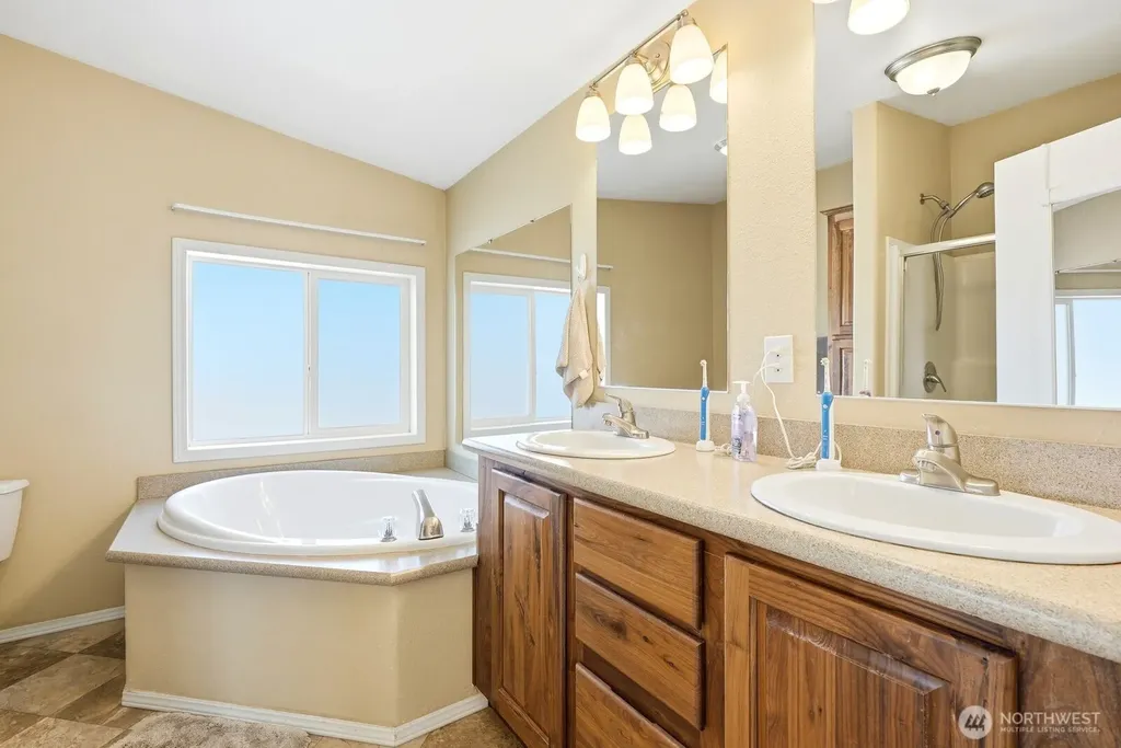 271 Paint Horse Road Yakima WA 98901