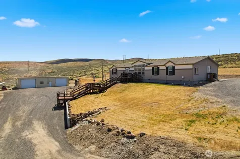 271 Paint Horse Road Yakima WA 98901