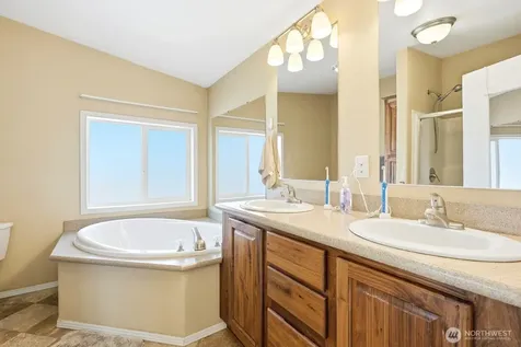 271 Paint Horse Road Yakima WA 98901