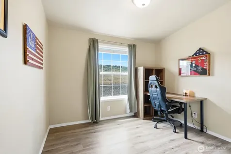 271 Paint Horse Road Yakima WA 98901