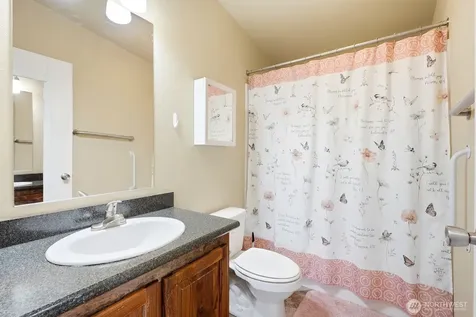 271 Paint Horse Road Yakima WA 98901