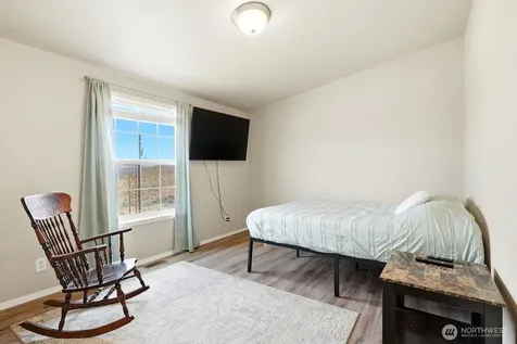 271 Paint Horse Road Yakima WA 98901