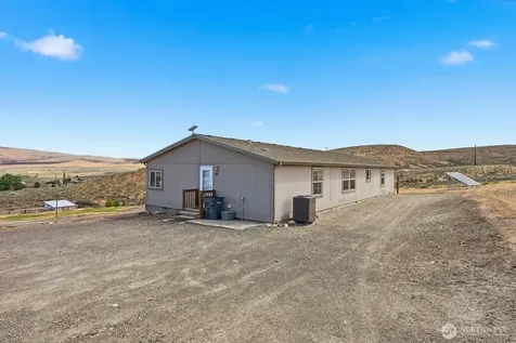 271 Paint Horse Road Yakima WA 98901