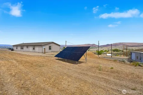 271 Paint Horse Road Yakima WA 98901