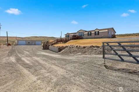 271 Paint Horse Road Yakima WA 98901
