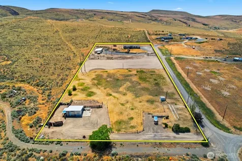 271 Paint Horse Road Yakima WA 98901