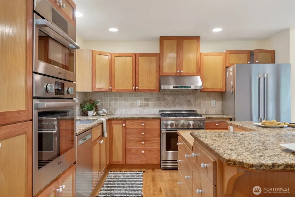 526 S 39th Street Bellingham WA 98229