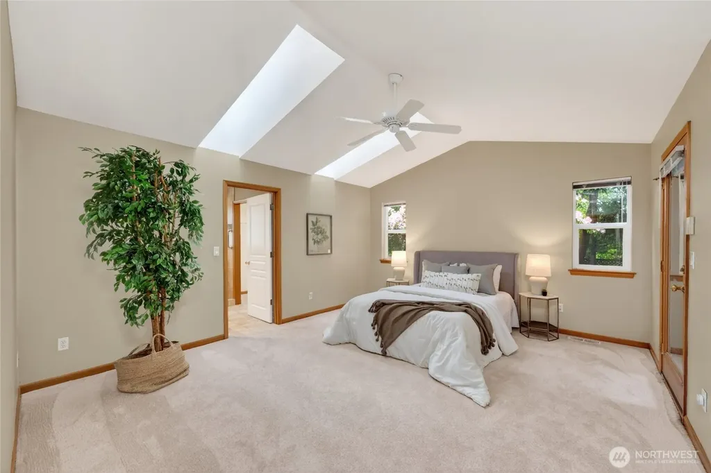 526 S 39th Street Bellingham WA 98229