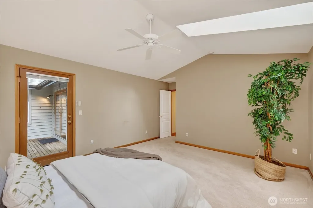 526 S 39th Street Bellingham WA 98229