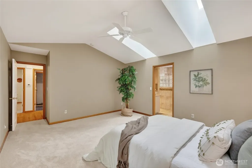 526 S 39th Street Bellingham WA 98229