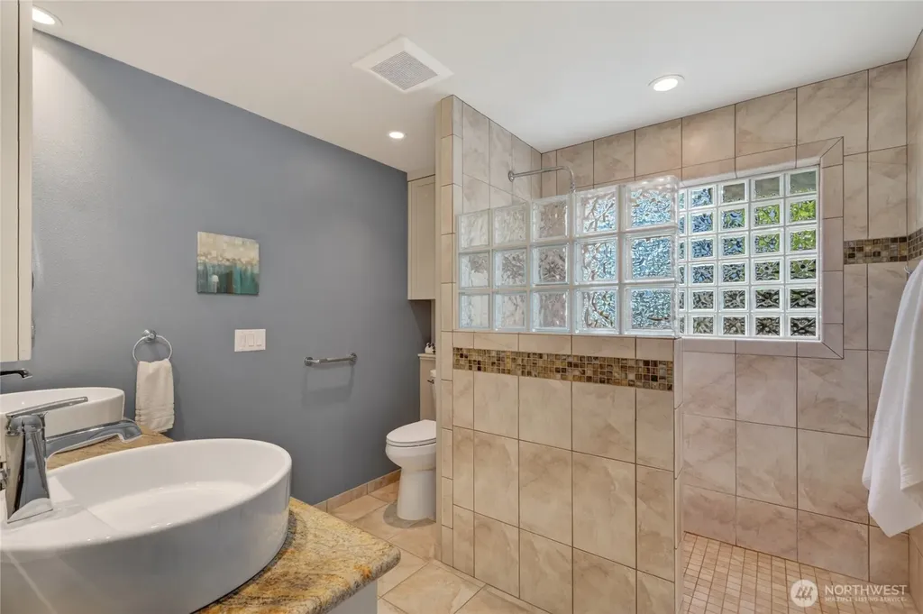 526 S 39th Street Bellingham WA 98229
