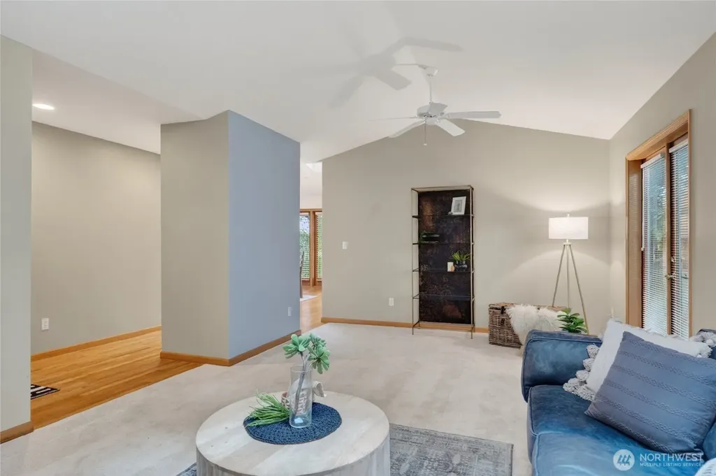 526 S 39th Street Bellingham WA 98229