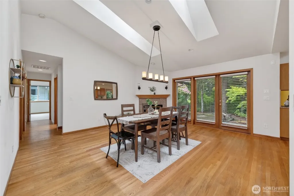 526 S 39th Street Bellingham WA 98229