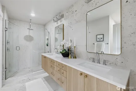 1405 29th Avenue Seattle WA 98122