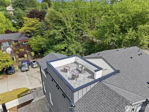 1405 29th Avenue Seattle WA 98122