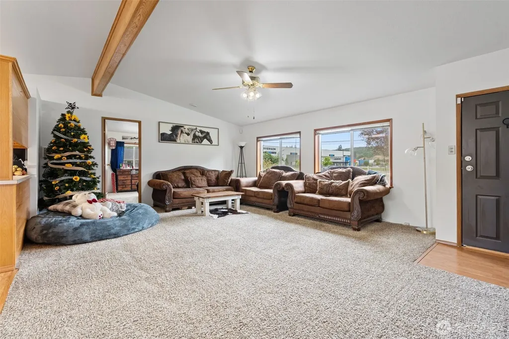 2999 Harrison Avenue Centralia WA 98531