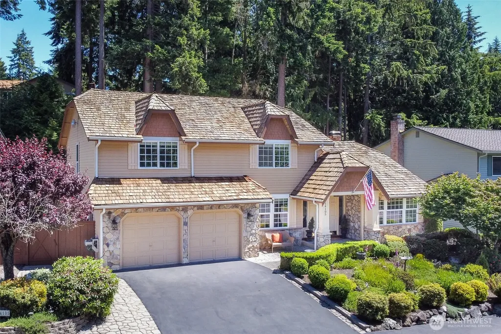 14105 64th Avenue W Edmonds WA 98026
