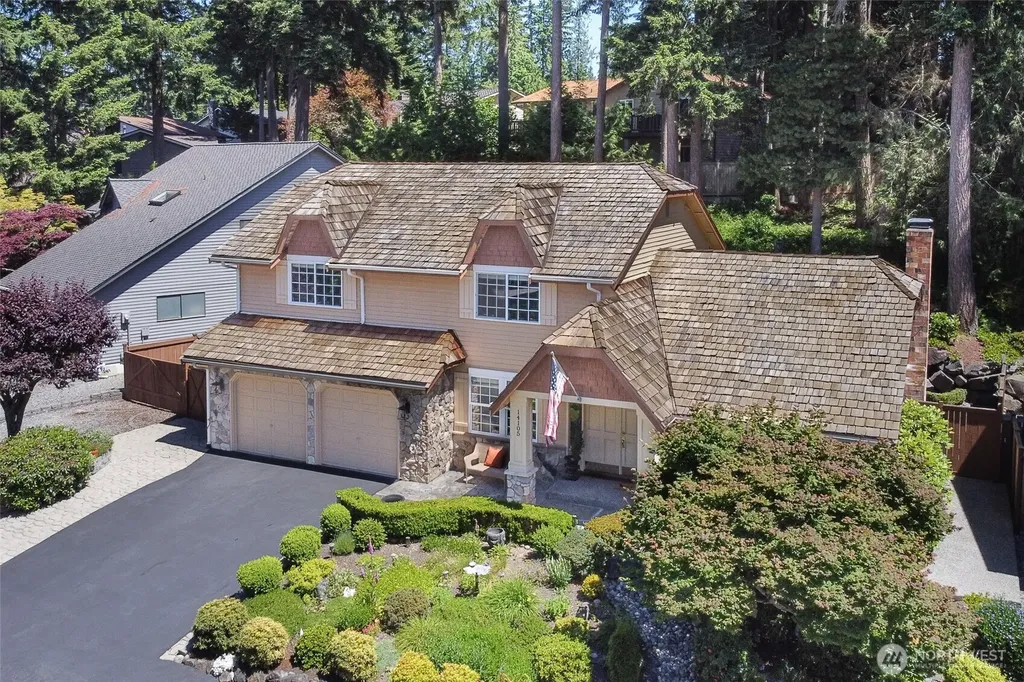 14105 64th Avenue W Edmonds WA 98026