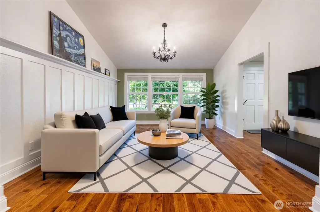 14105 64th Avenue W Edmonds WA 98026