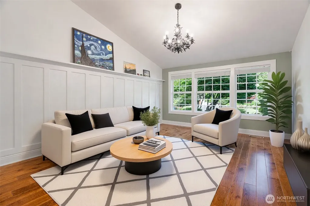 14105 64th Avenue W Edmonds WA 98026