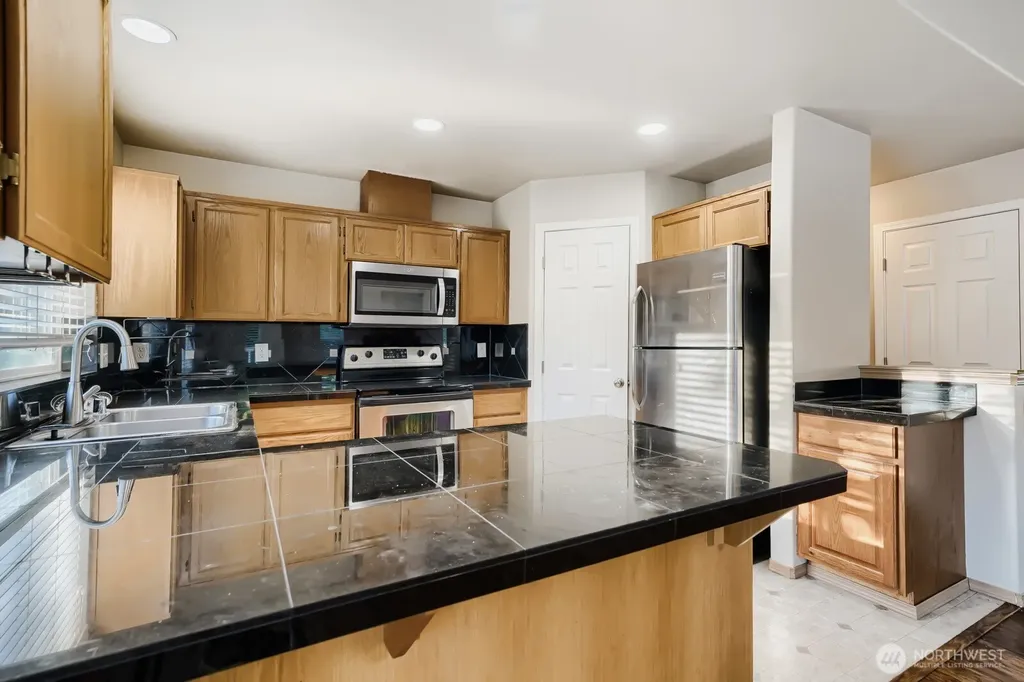 1312 Browns Point Boulevard Tacoma WA 98422