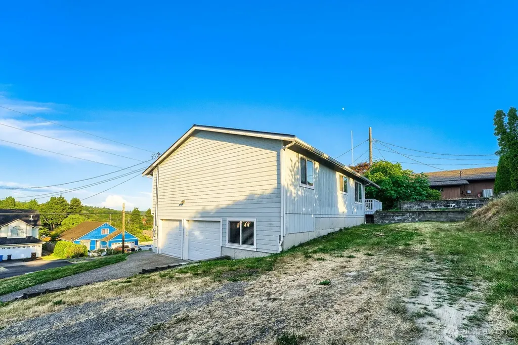 1312 Browns Point Boulevard Tacoma WA 98422