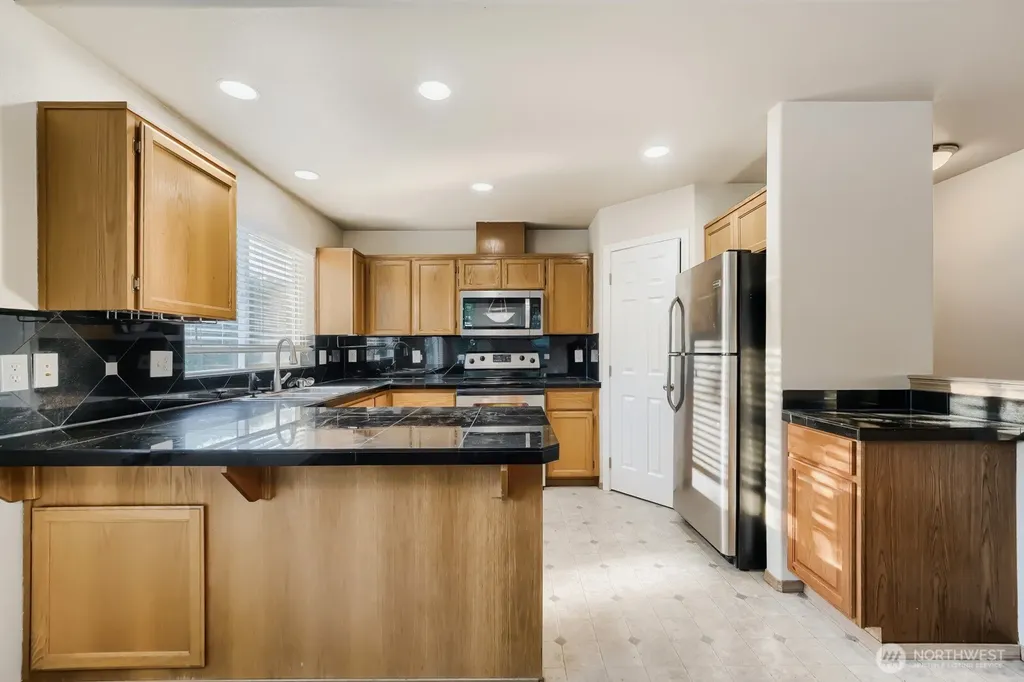 1312 Browns Point Boulevard Tacoma WA 98422