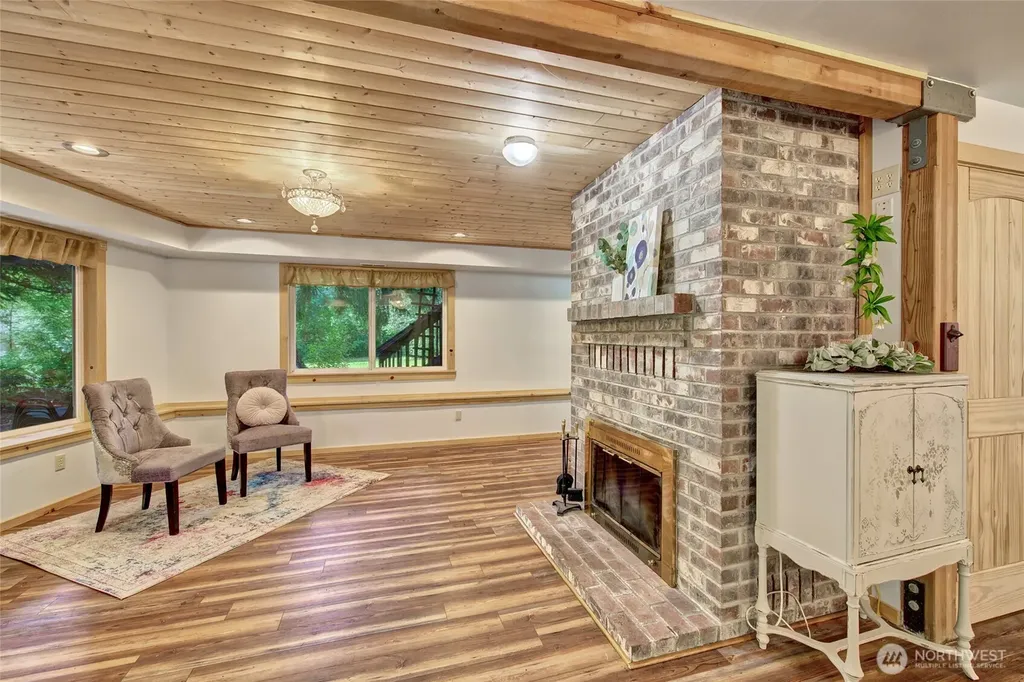 115 Kahlua Court Camano Island WA 98282